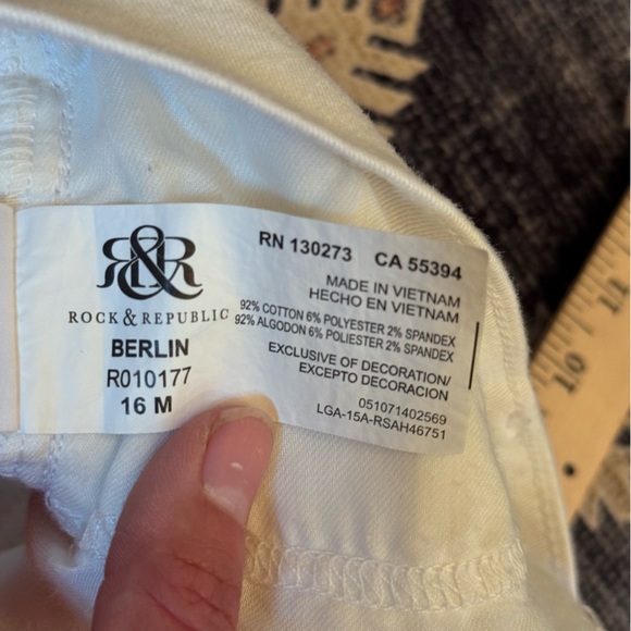 Rock & Republic Berlin High Rise Classic White Skinny Jeans Women’s Size 16 - Picture 8 of 11